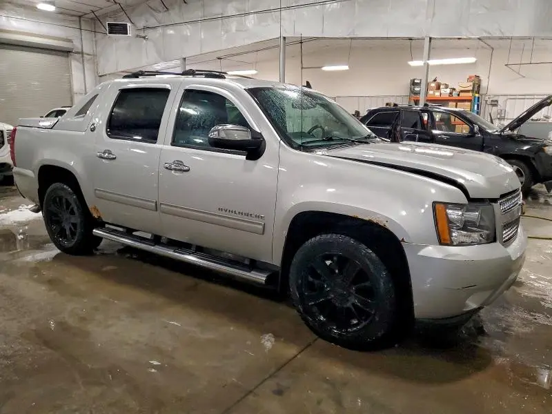 2013 CHEVROLET AVALANCHE LT  