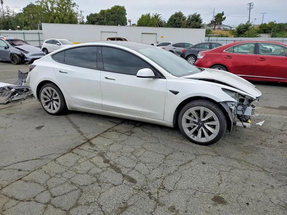 2021 TESLA MODEL 3   