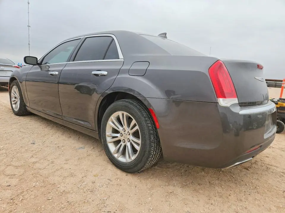 2017 CHRYSLER 300C   