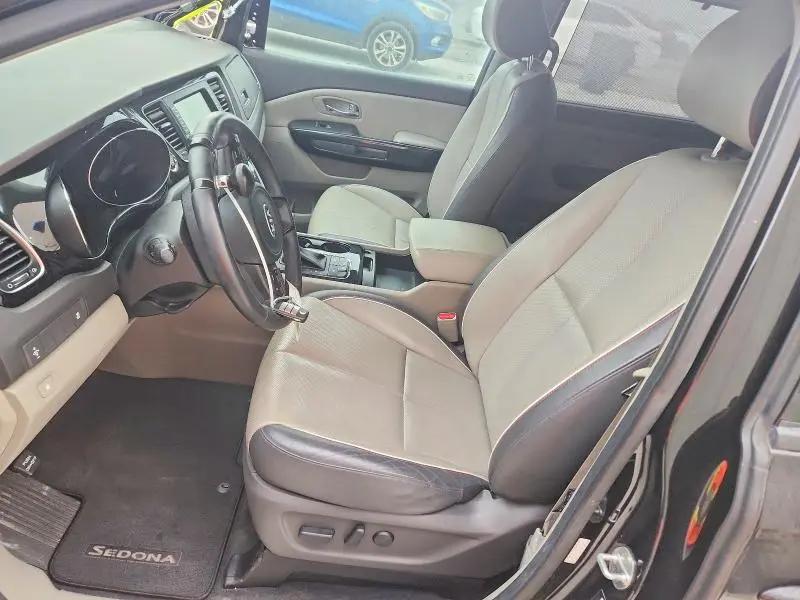 2017 KIA SEDONA EX  