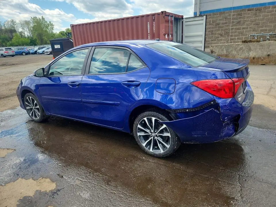2017 TOYOTA COROLLA SE  