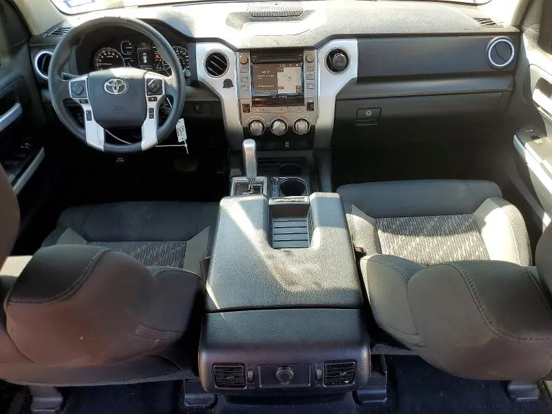 2019 TOYOTA TUNDRA CREWMAX SR5  