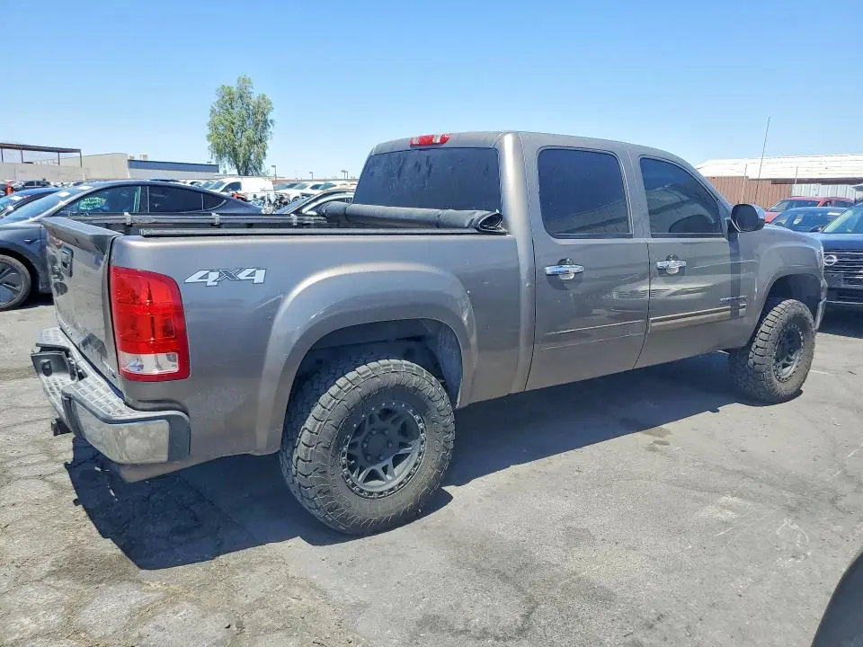 2013 GMC SIERRA K1500 SLE  