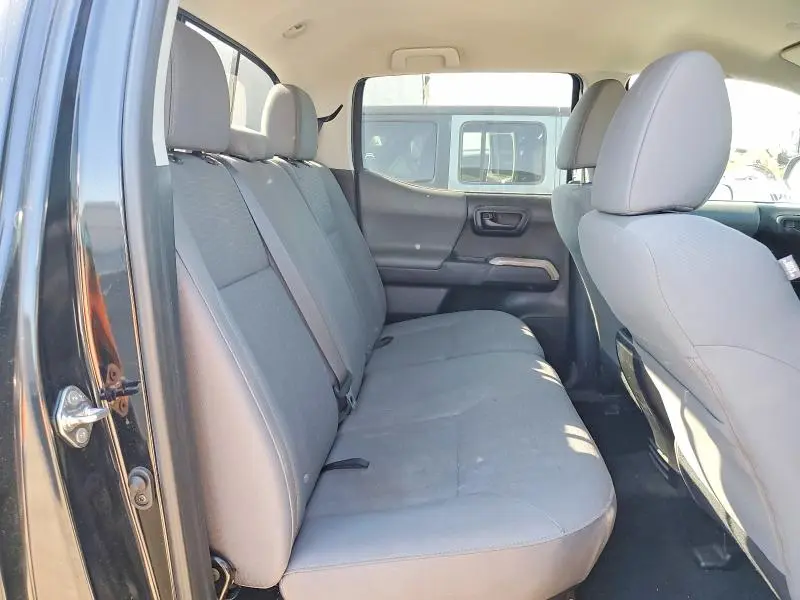 2019 TOYOTA TACOMA SR5 V6  