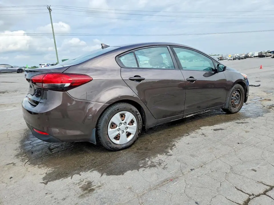 2018 KIA FORTE LX  