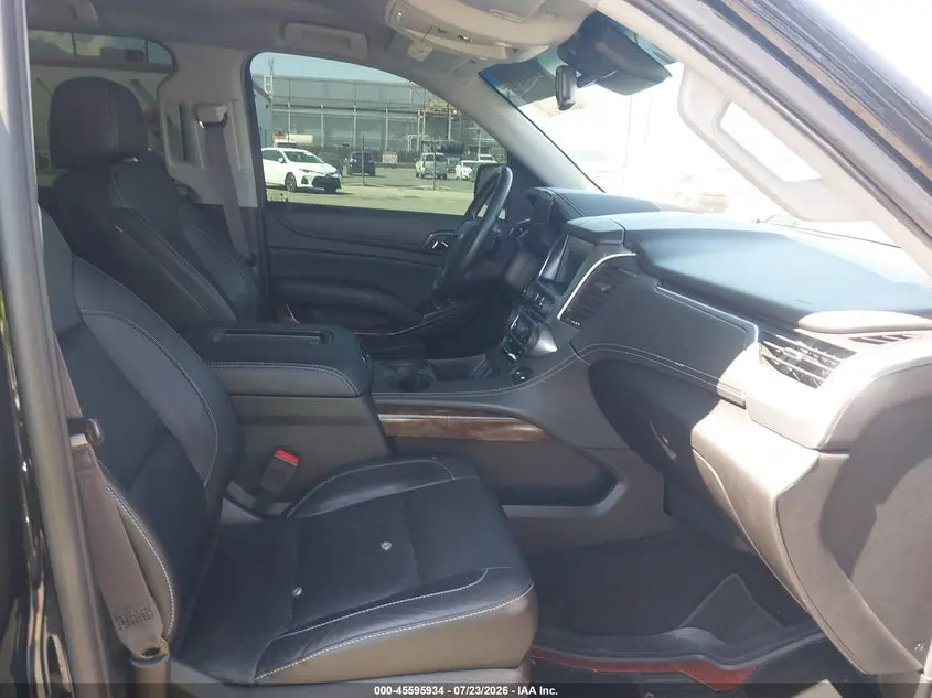 2017 CHEVROLET SUBURBAN LT