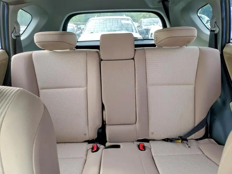 2013 TOYOTA RAV4 LE  