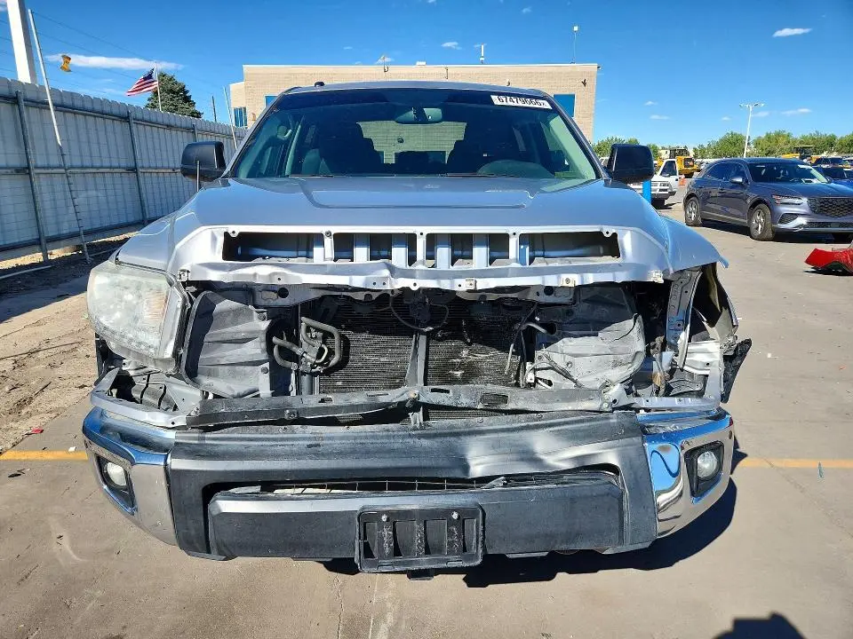 2016 TOYOTA TUNDRA SR5  