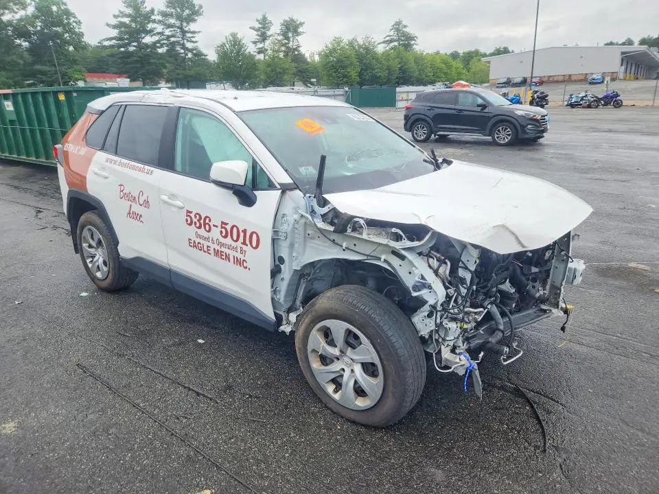 2022 TOYOTA RAV4 LE  