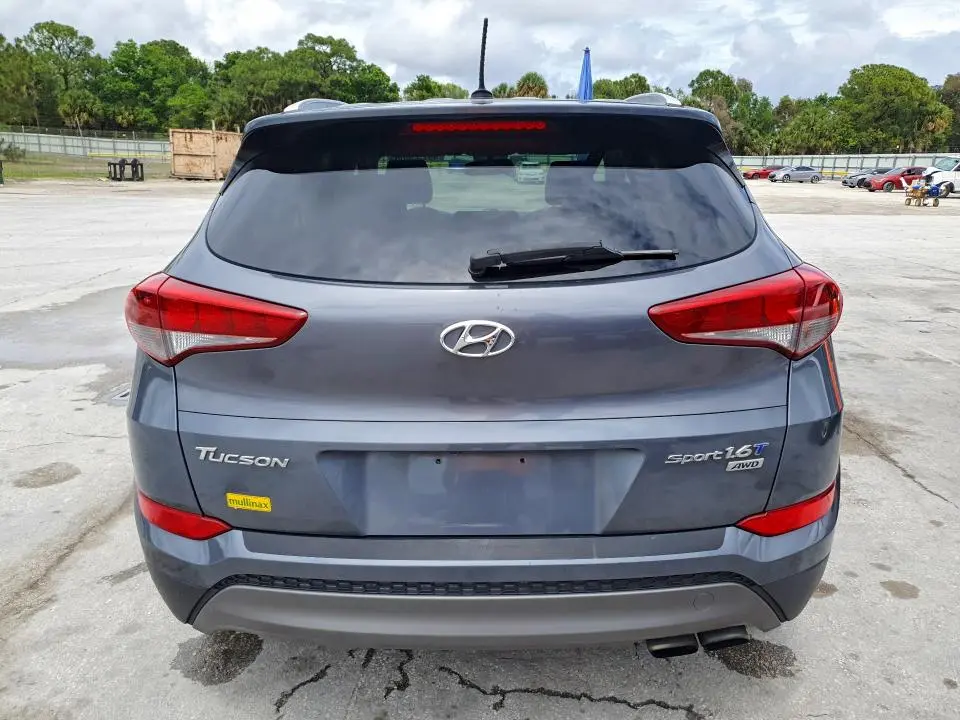 2016 HYUNDAI TUCSON SPORT  