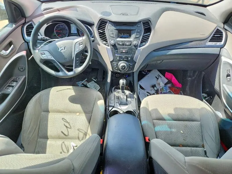 2016 HYUNDAI SANTA FE SE  