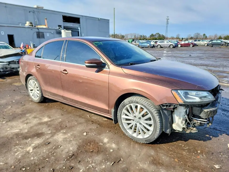 2016 VOLKSWAGEN JETTA SEL  