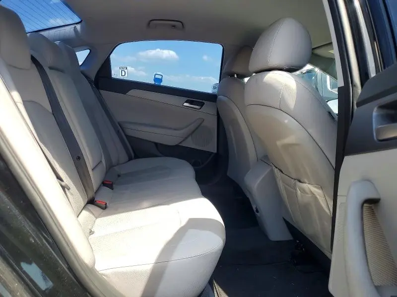 2019 HYUNDAI SONATA SE  