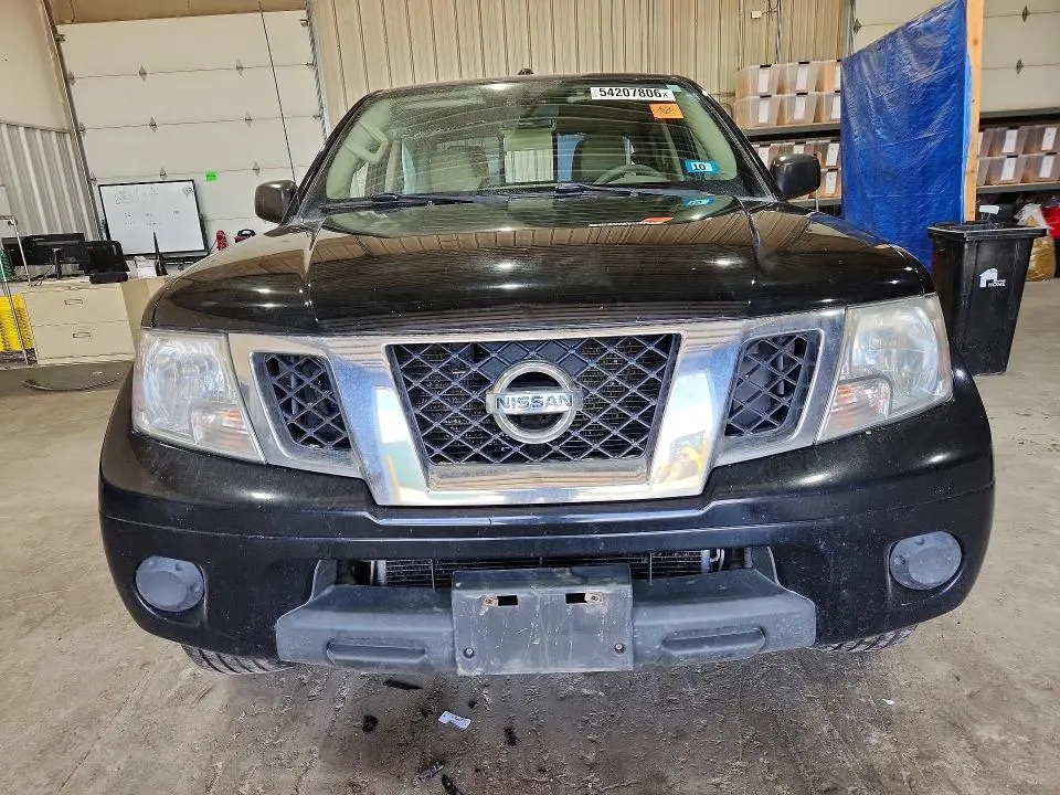 2018 NISSAN FRONTIER SV  