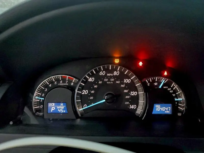 2012 TOYOTA CAMRY BASE  