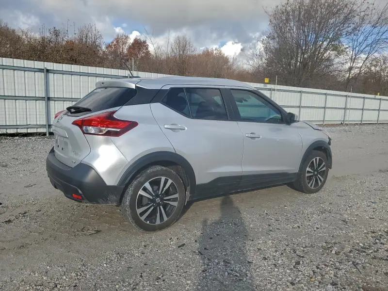 2019 NISSAN KICKS S  