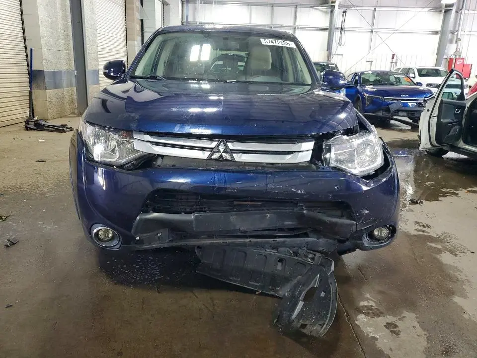 2015 MITSUBISHI OUTLANDER SE  
