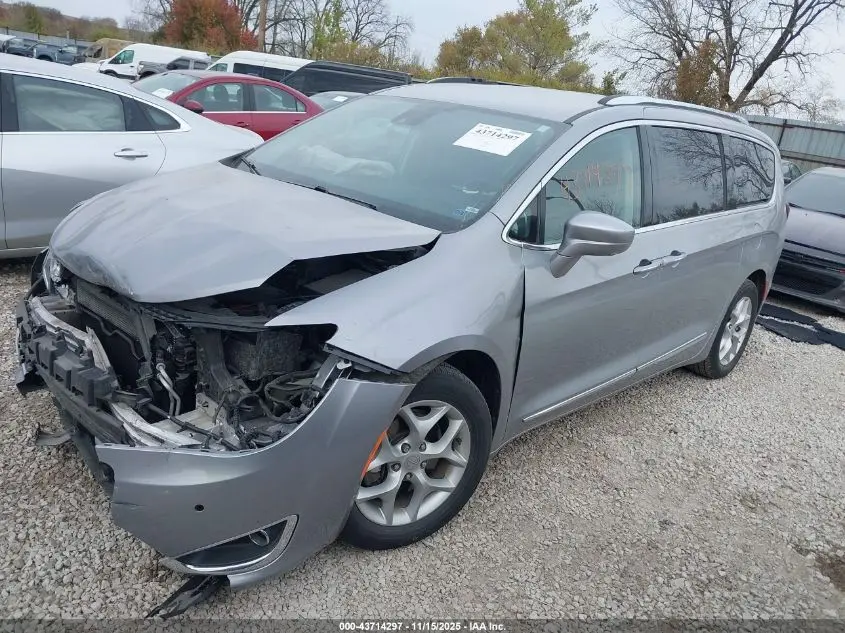 2019 CHRYSLER PACIFICA TOURING L PLUS