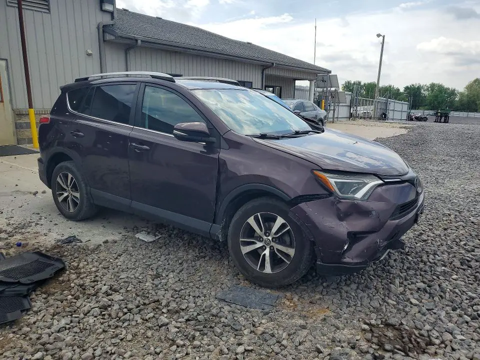 2018 TOYOTA RAV4 XLE  