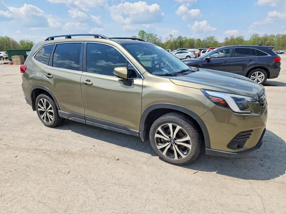 2022 SUBARU FORESTER LIMITED  