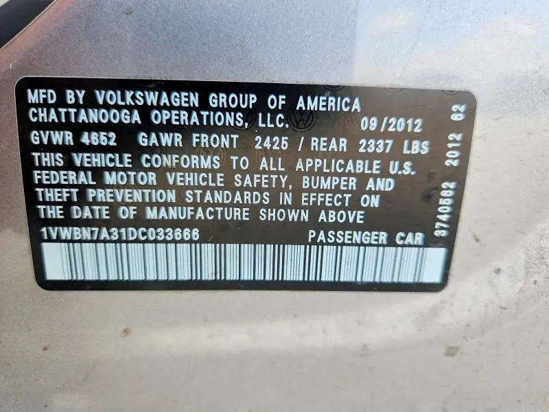 2013 VOLKSWAGEN PASSAT SE  