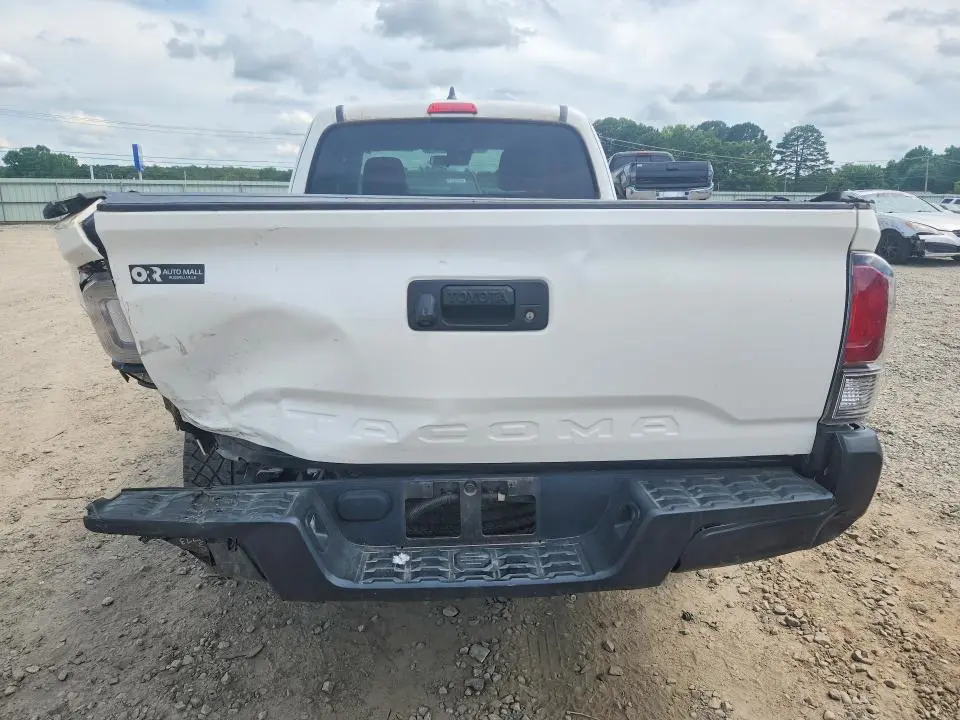 2021 TOYOTA TACOMA SR  