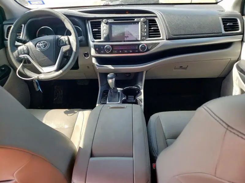 2015 TOYOTA HIGHLANDER XLE  