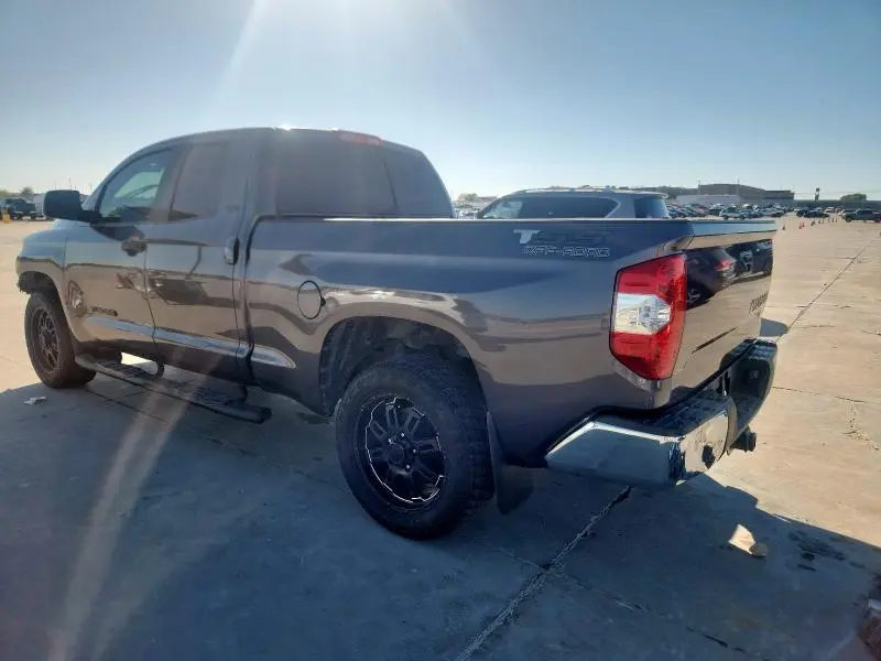 2017 TOYOTA TUNDRA SR5  