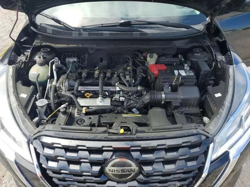 2021 NISSAN KICKS SV  
