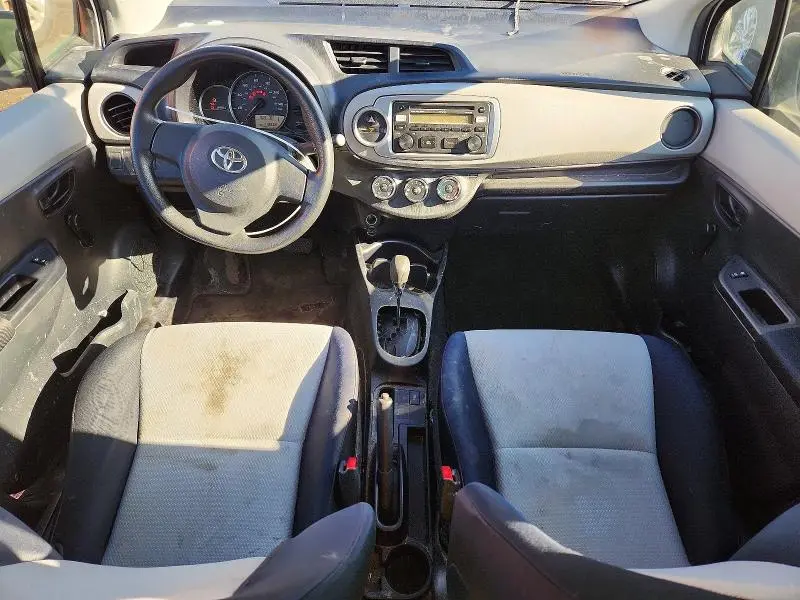 2012 TOYOTA YARIS 5-DOOR L  