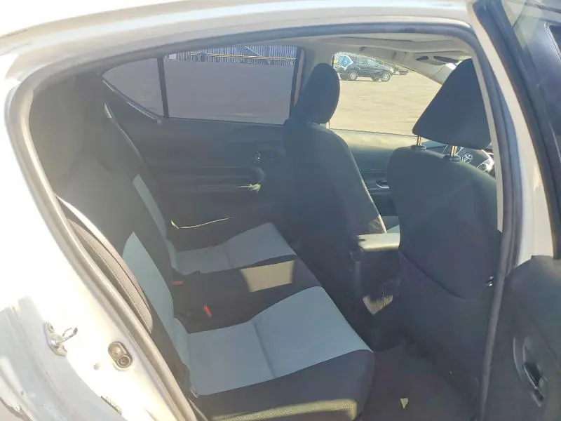 2015 TOYOTA PRIUS C THREE  