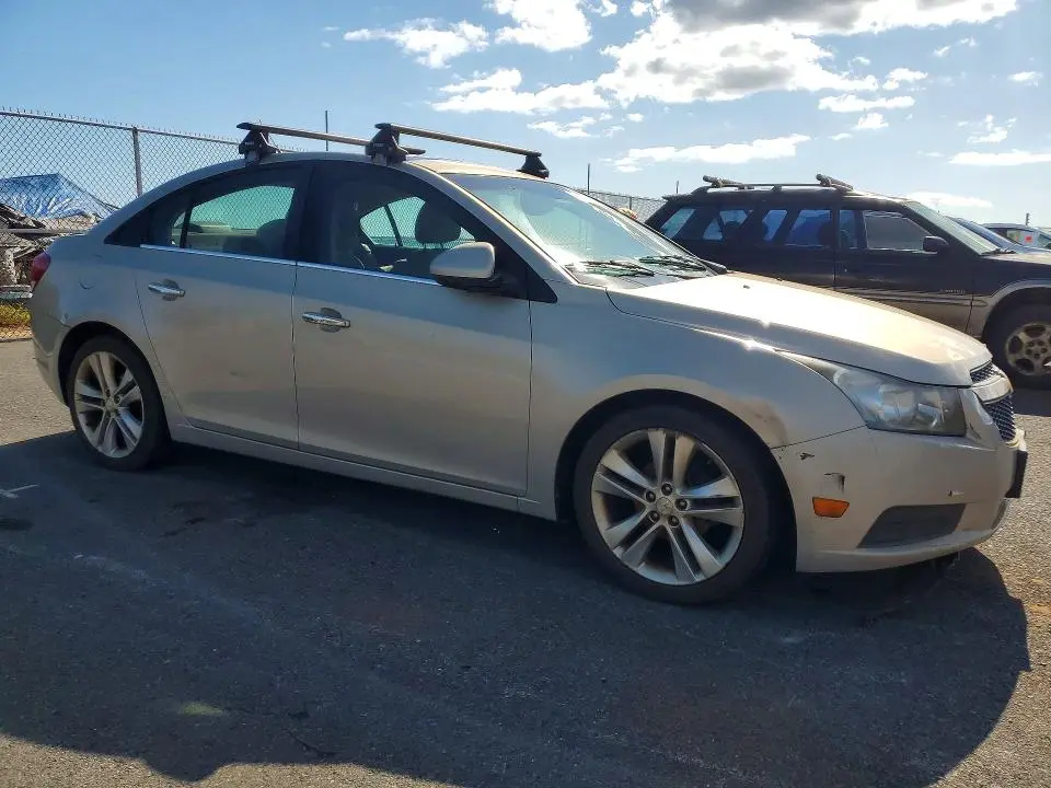 2011 CHEVROLET CRUZE LTZ  
