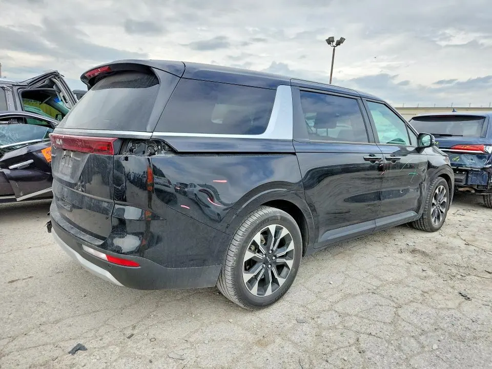 2023 KIA CARNIVAL EX  