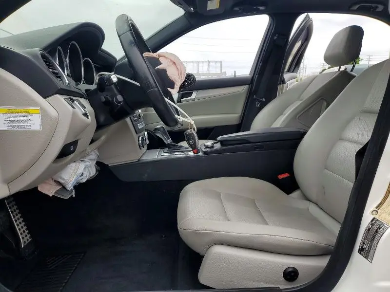 2013 MERCEDES-BENZ C 250  