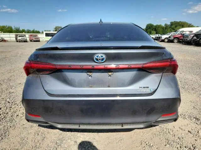 2019 TOYOTA AVALON XLE  