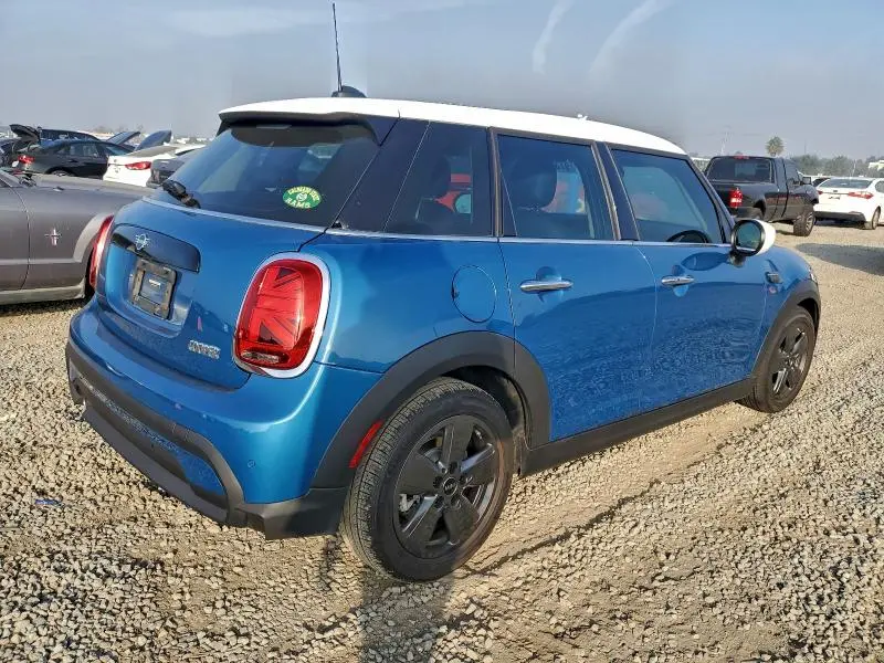 2022 MINI COOPER   