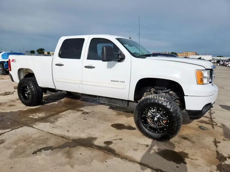2014 GMC SIERRA K2500 SLE  