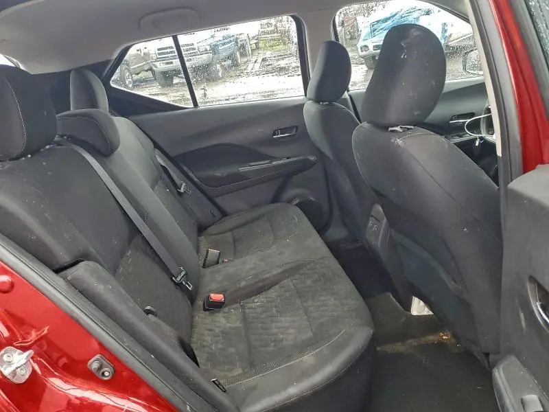 2022 NISSAN KICKS SV  