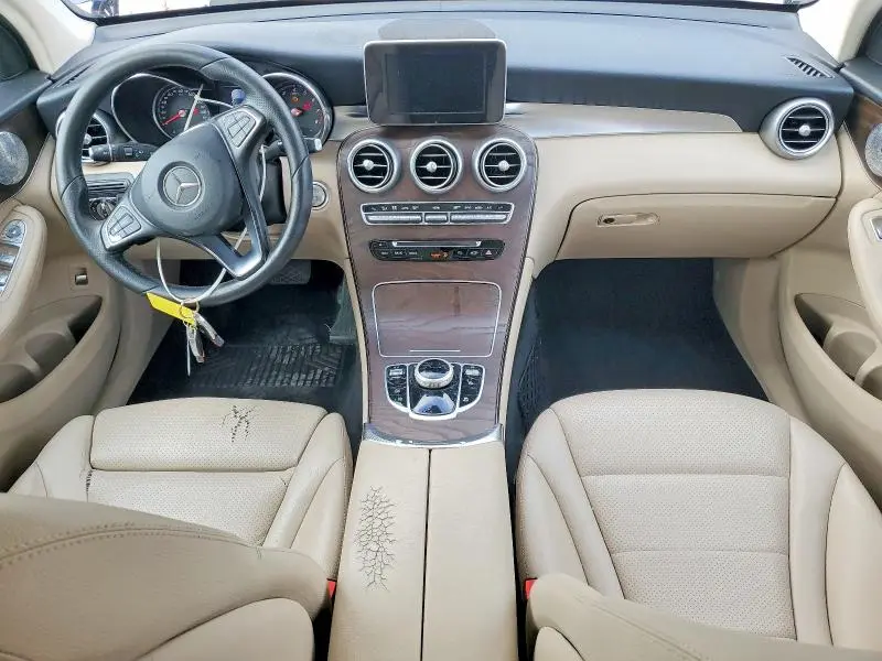 2018 MERCEDES-BENZ GLC 300  