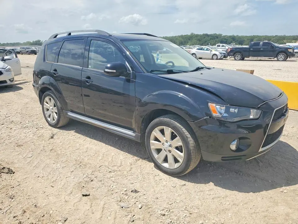 2013 MITSUBISHI OUTLANDER SE  
