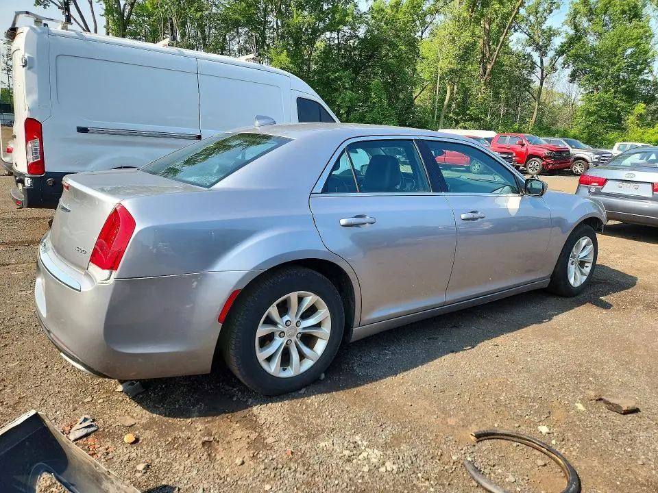 2015 CHRYSLER 300 LIMITED  