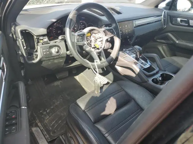 2023 PORSCHE CAYENNE COUPE  
