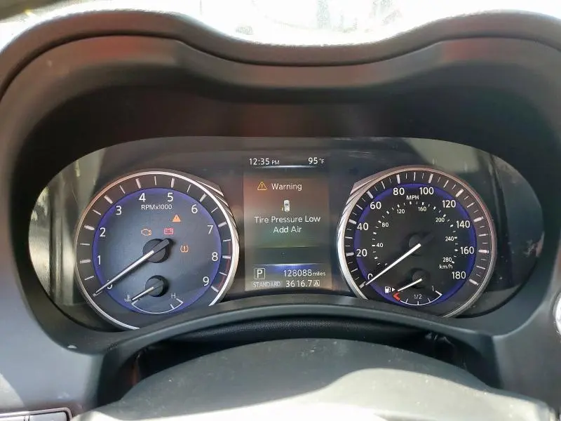 2015 INFINITI Q50 BASE  