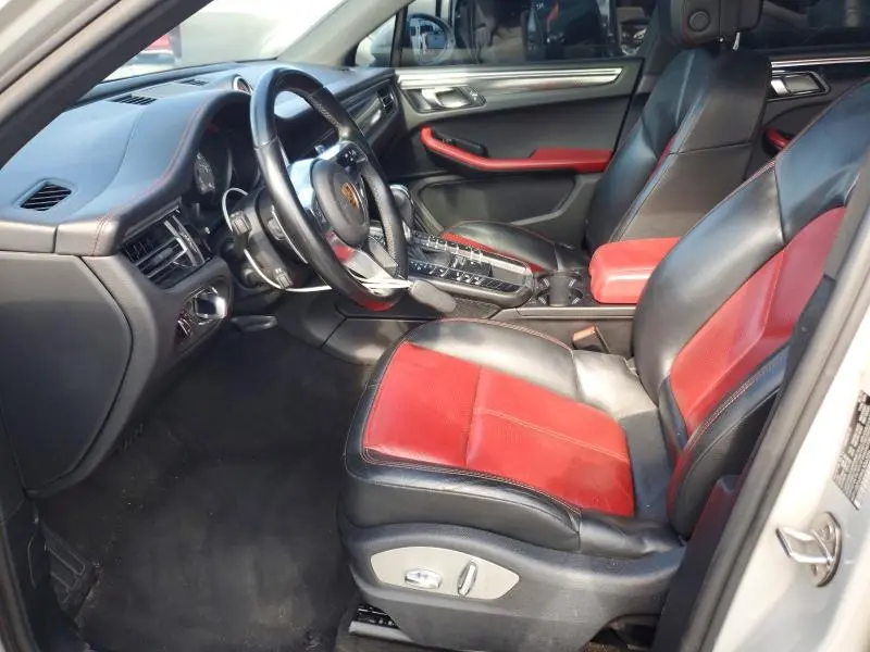 2021 PORSCHE MACAN S  