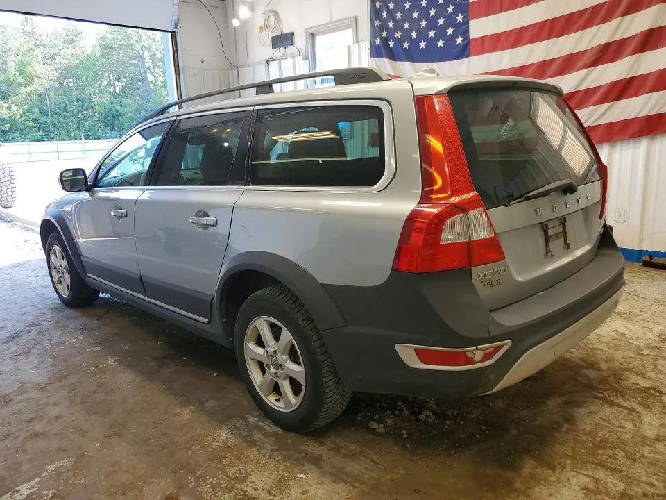 2010 VOLVO XC70 3.2  