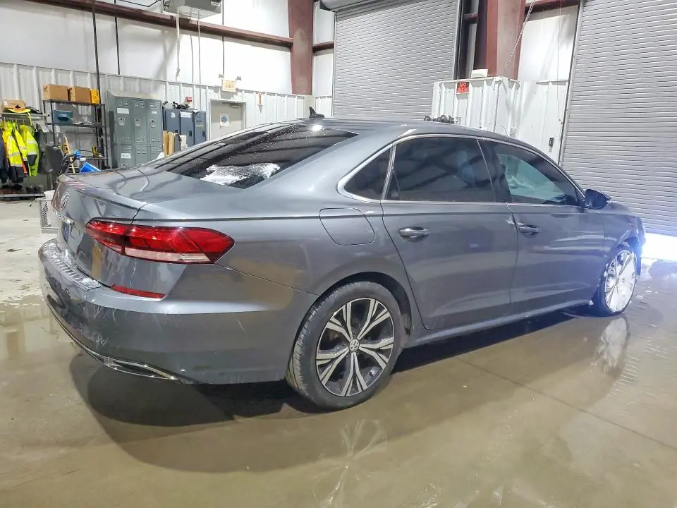 2021 VOLKSWAGEN PASSAT SE  