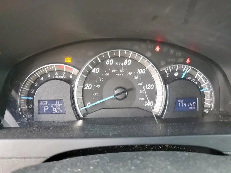 2012 TOYOTA CAMRY BASE  