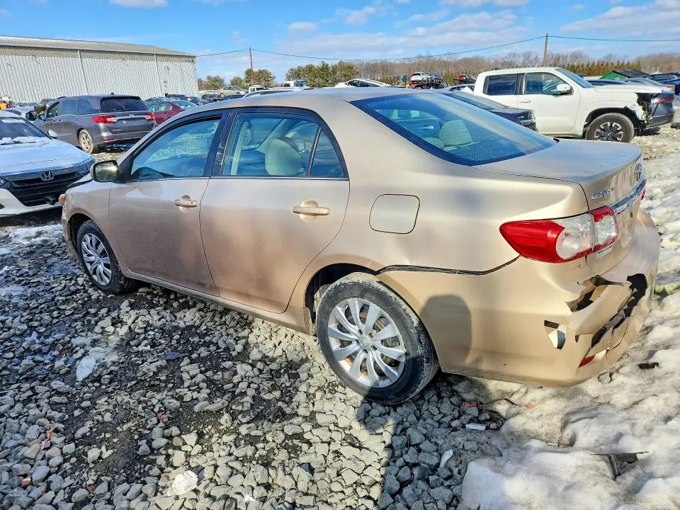 2013 TOYOTA COROLLA LE  