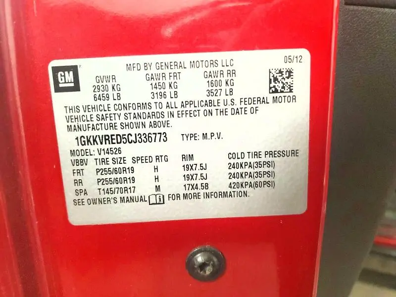 2012 GMC ACADIA SLT-1  