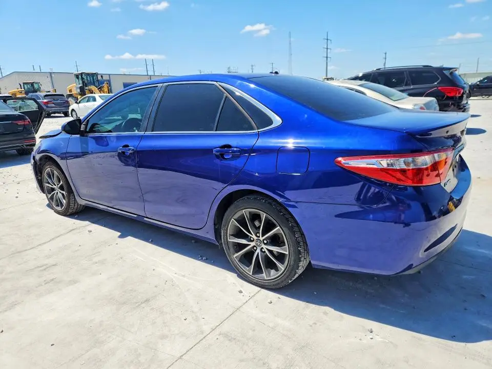 2015 TOYOTA CAMRY XSE  